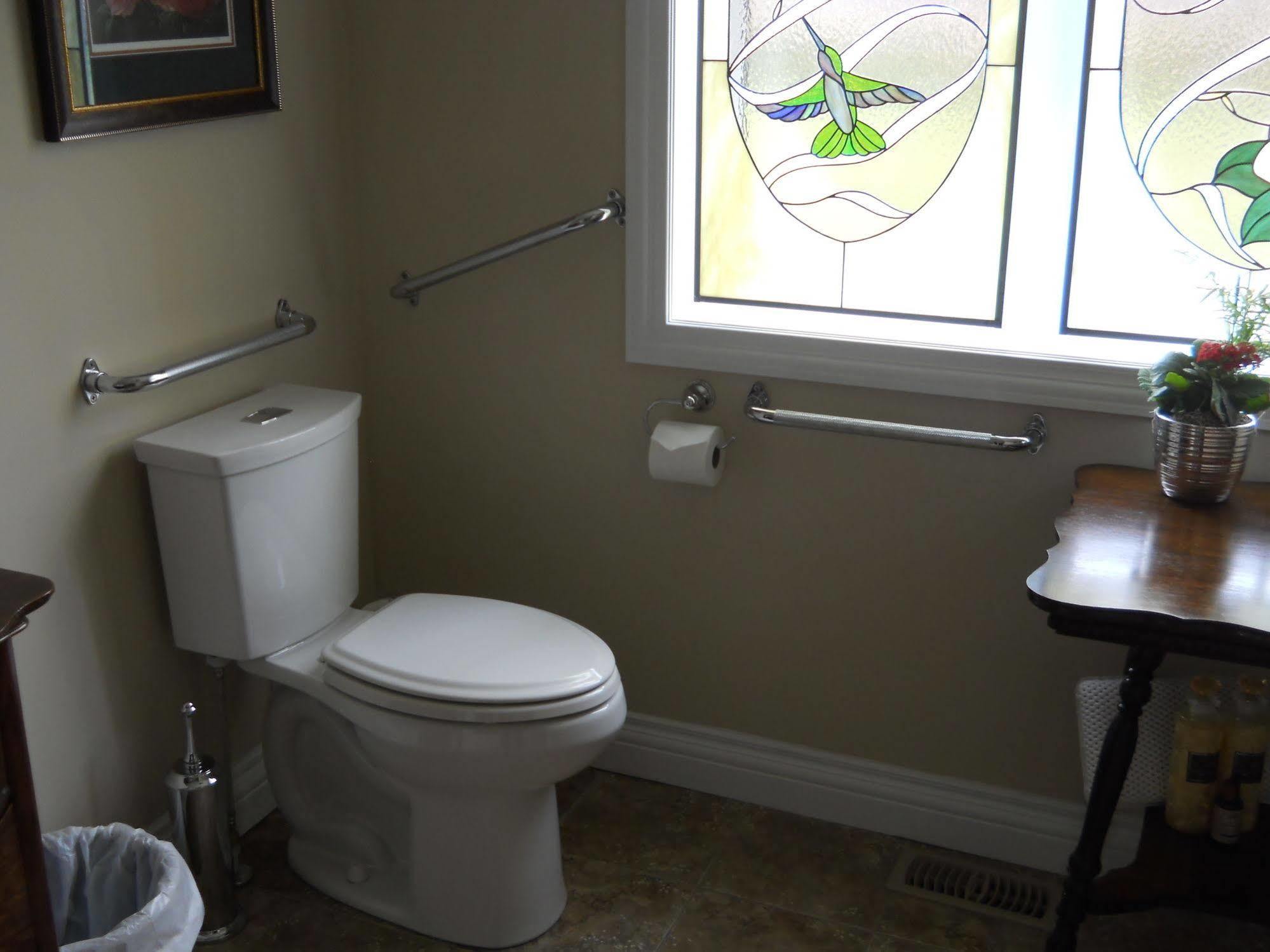 Wenzler'S Landing B&B Wheatley Екстер'єр фото